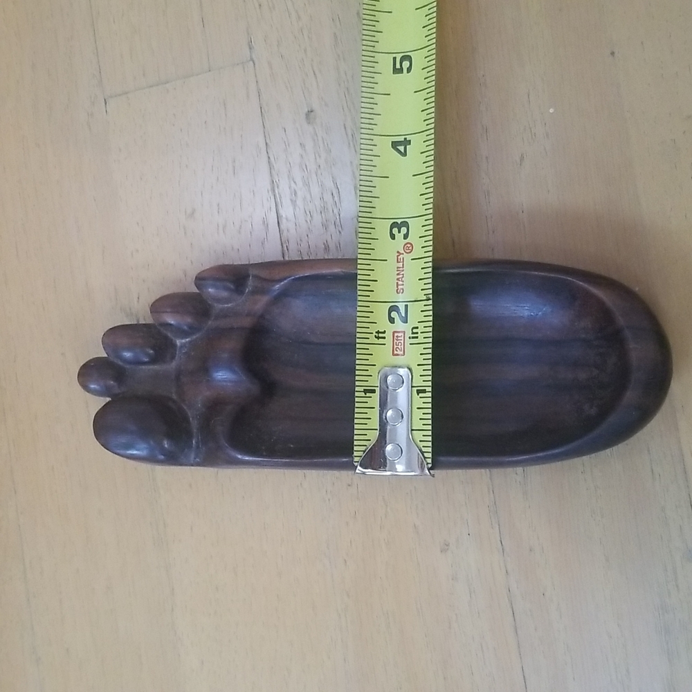 Vintage Bali Indonesia Hand Carved Wooden Feet Sculpture - Picture 6 of 9